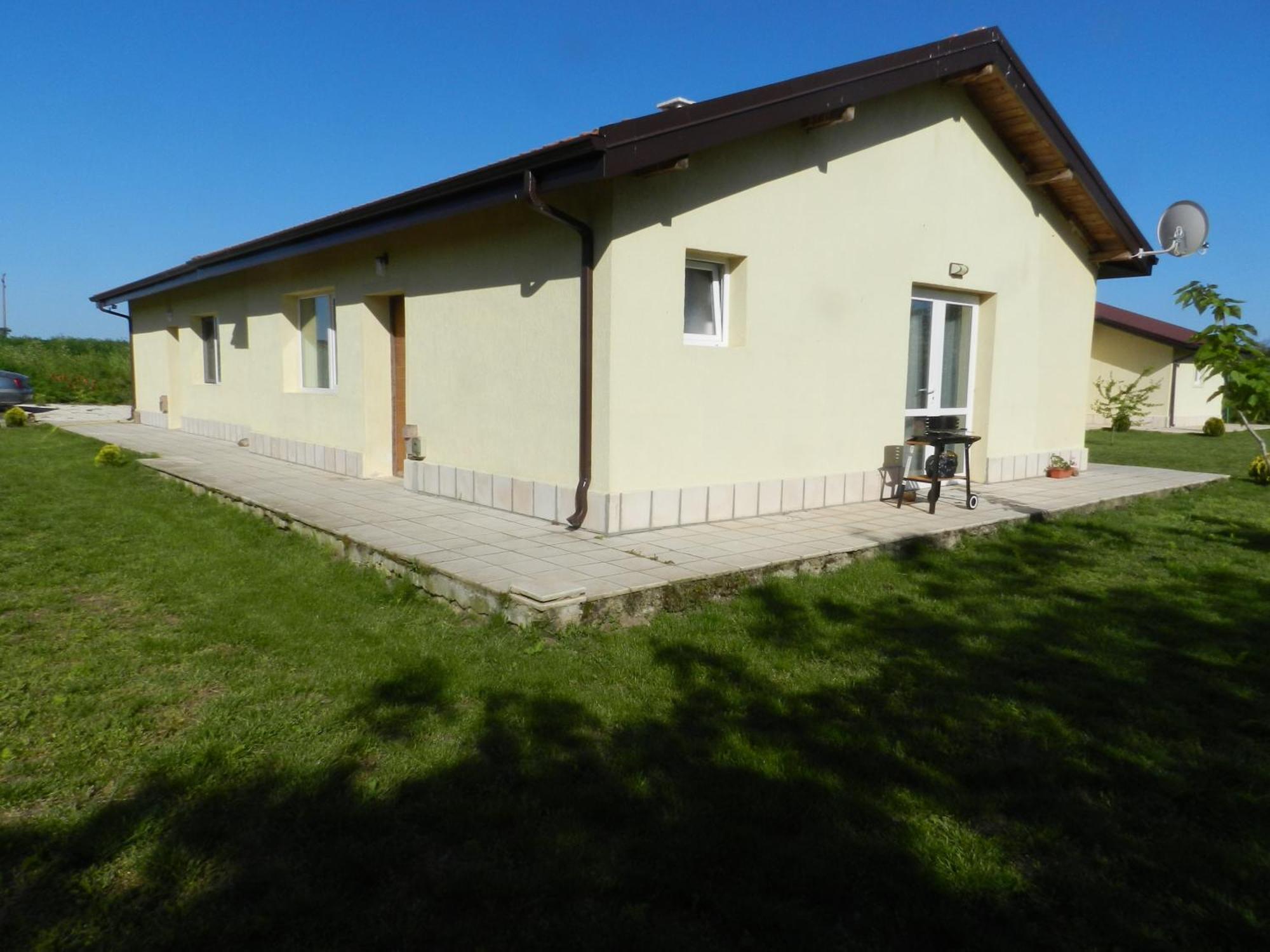Villa Campo Ezerets Luaran gambar